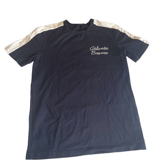 Atlanta Braves New Era Golf T-Shirt Small Embroidered Front Baseball Navy White - Picture 1 of 9